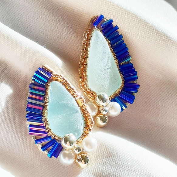 seaglass × beads刺繍 【イヤリング】 1枚目の画像