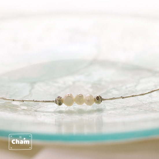 3粒淡水パールとカレンシルバーネックレス