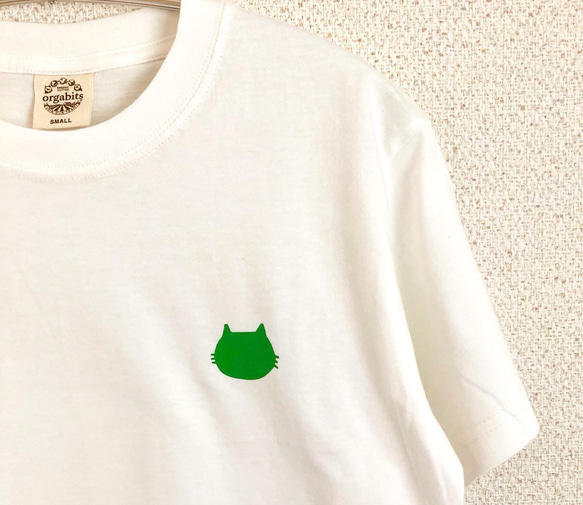 Greenにゃんこ＊地球に優しいオーガニックコットンTシャツ(ナチュラルホワイト) 1枚目の画像