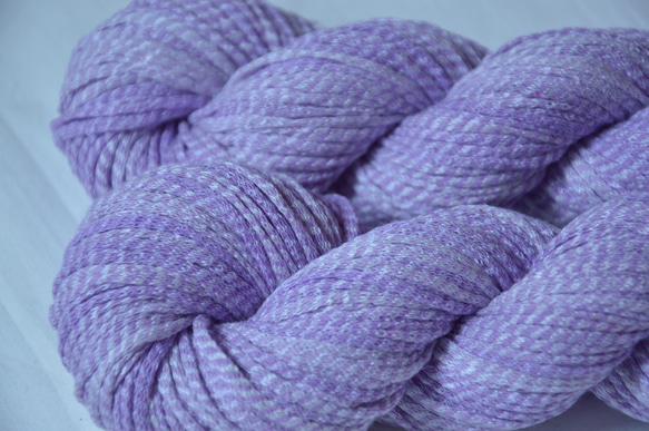 手染め糸　キャンディーコットン　purple　nijiyarn 2枚目の画像