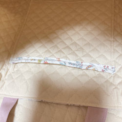 ⭐️送料無料⭐️ リバティ　生地を使用した　ショルダーベルト付き　レッスンバッグ　お稽古バッグ　セオ　動物　ピンク　帆布 8枚目の画像