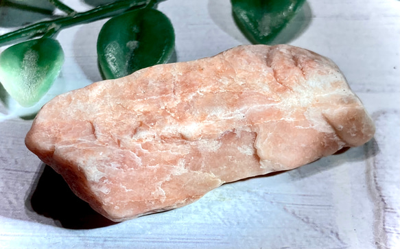 希望の石】変種 ピンク アマゾナイト 原石 ラフストーン 天然石