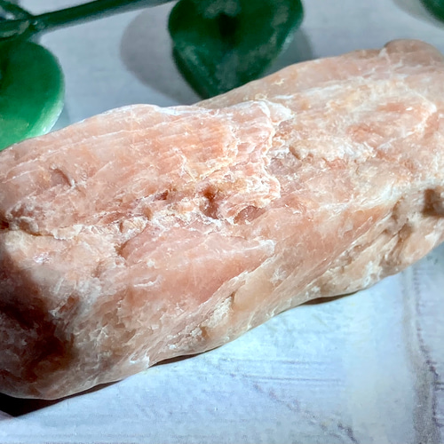 ★特選一石★希望の石♢ホープストーン【クリアアマゾナイト♢ラフ原石さざれ】❤️ ☆特選一石☆希望の石♢ホープストーン【クリアアマゾナイト♢ラフ原石