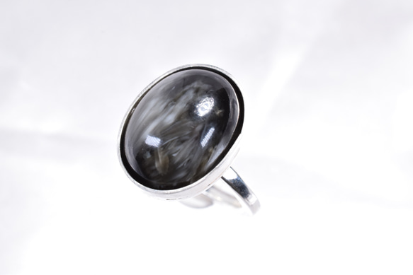 ビクトリアストーンのリング　(黒色) 4枚目の画像