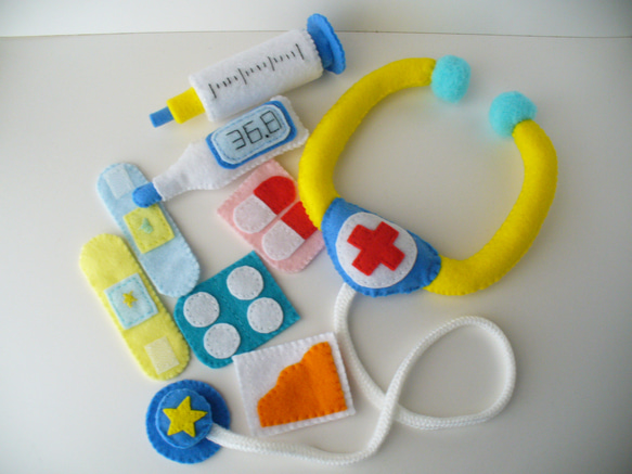 フェルトおままごと くまのお医者さんなりきりセット 知育玩具