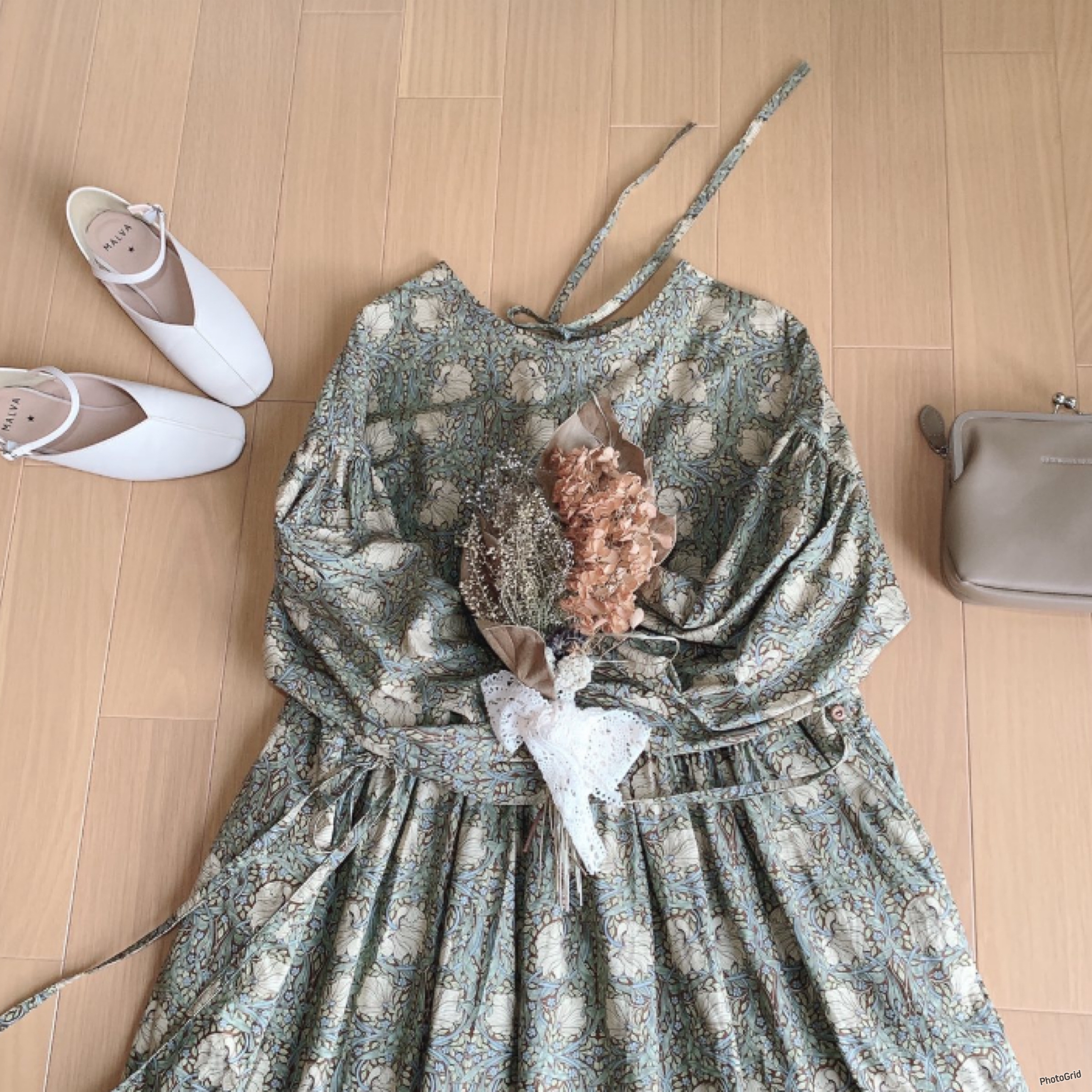 再入荷100サイズ(モリス使用)丸襟×肩フリルエプロンワンピース(ピンパーネル) 再入荷100サイズ(モリス使用)丸襟×肩フリルエプロンワンピース