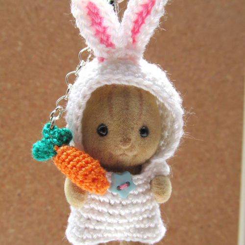 ハンドメイド＊シルバニア＊赤ちゃん＊着ぐるみストラップ＊しろうさぎ