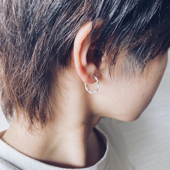 nejineji earring/pierce【silver925】　ねじねじ　シンプル　華奢　シルバー　シルバー925 1枚目の画像
