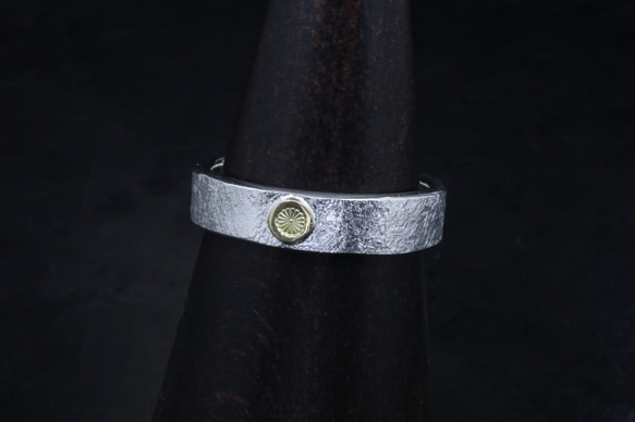 指輪 メンズ : K18 菊紋 ドット 岩石 鎚目 槌目 平打ち シルバー リング 5mm幅 12～27号 シンプル 6枚目の画像