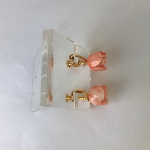 ピンク珊瑚彫りイヤリング＊ピンクローズ＊ R40618 イヤリング