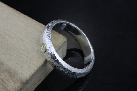 指輪 メンズ : K18 菊紋 ドット 岩石 鎚目 槌目 甲丸 シルバー リング 5mm幅 12～27号 シンプル 4枚目の画像