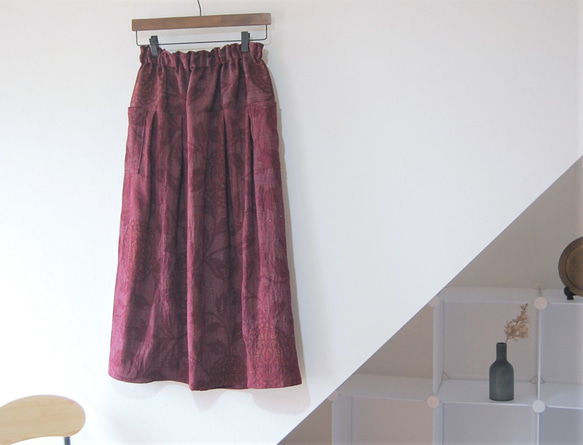小千谷紬　華紋柄のスカート　着物リメイク 2枚目の画像
