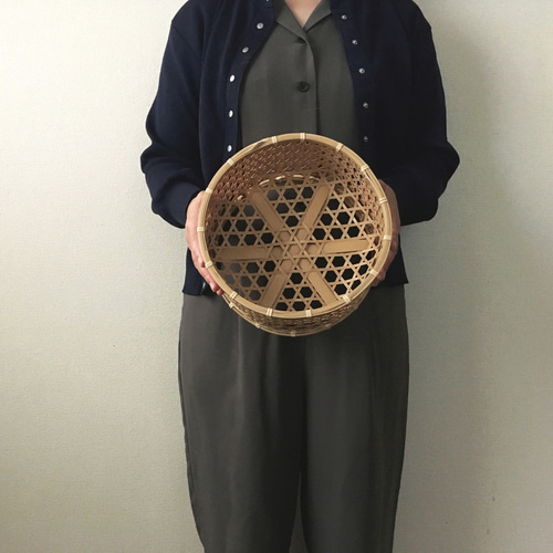受注制作】竹細工茶碗かご 中型 その他キッチン小物 タケアミ