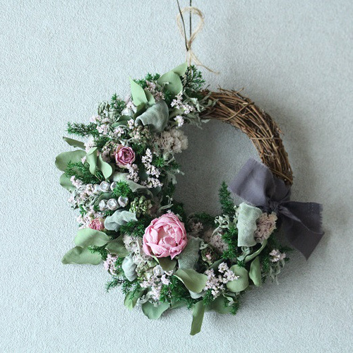 芍薬のドライフラワーリース（大きめハーフスタイル） ドライフラワー