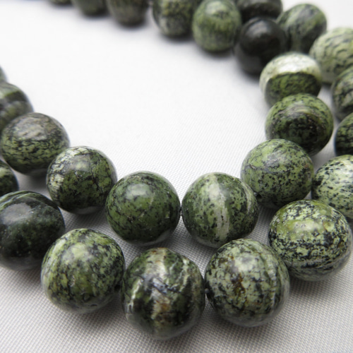 サーペンティン[丸玉] サーペンティン[丸玉] サーペンティン【蛇紋石】丸玉○スフィア