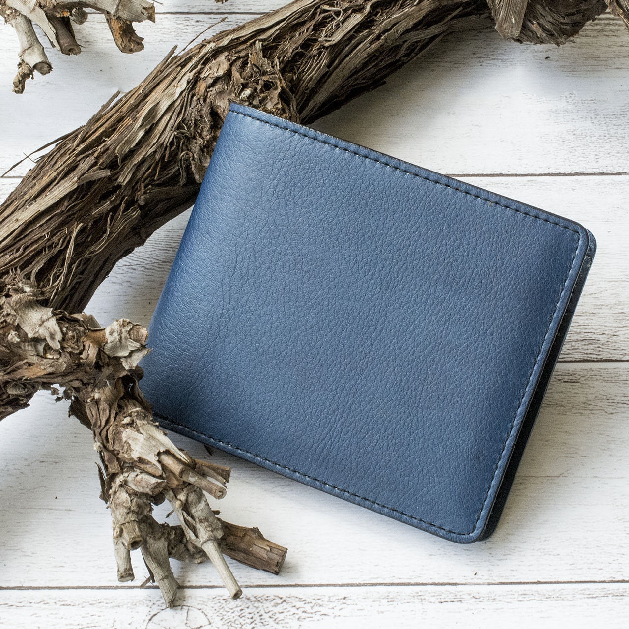 本革　天然染色　藍染め　二つ折り財布