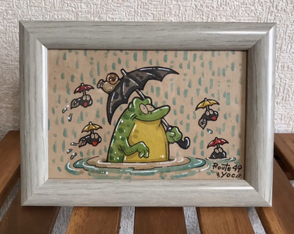 【濡れないように】　カエル　動物　イラスト　原画　アート 1枚目の画像