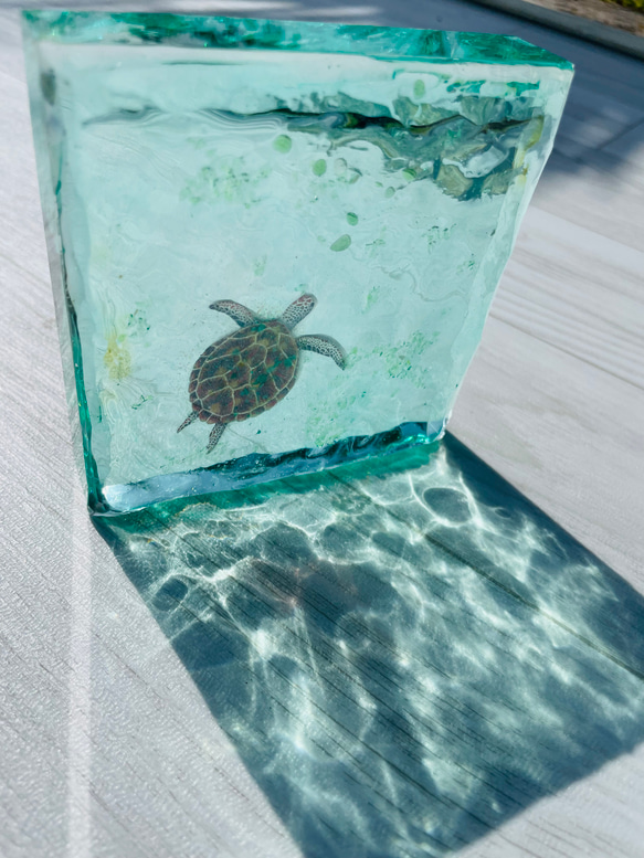 新作　インテリアアートブロック　エメラルドグリーンの海とカメ　スケルトン海 11枚目の画像