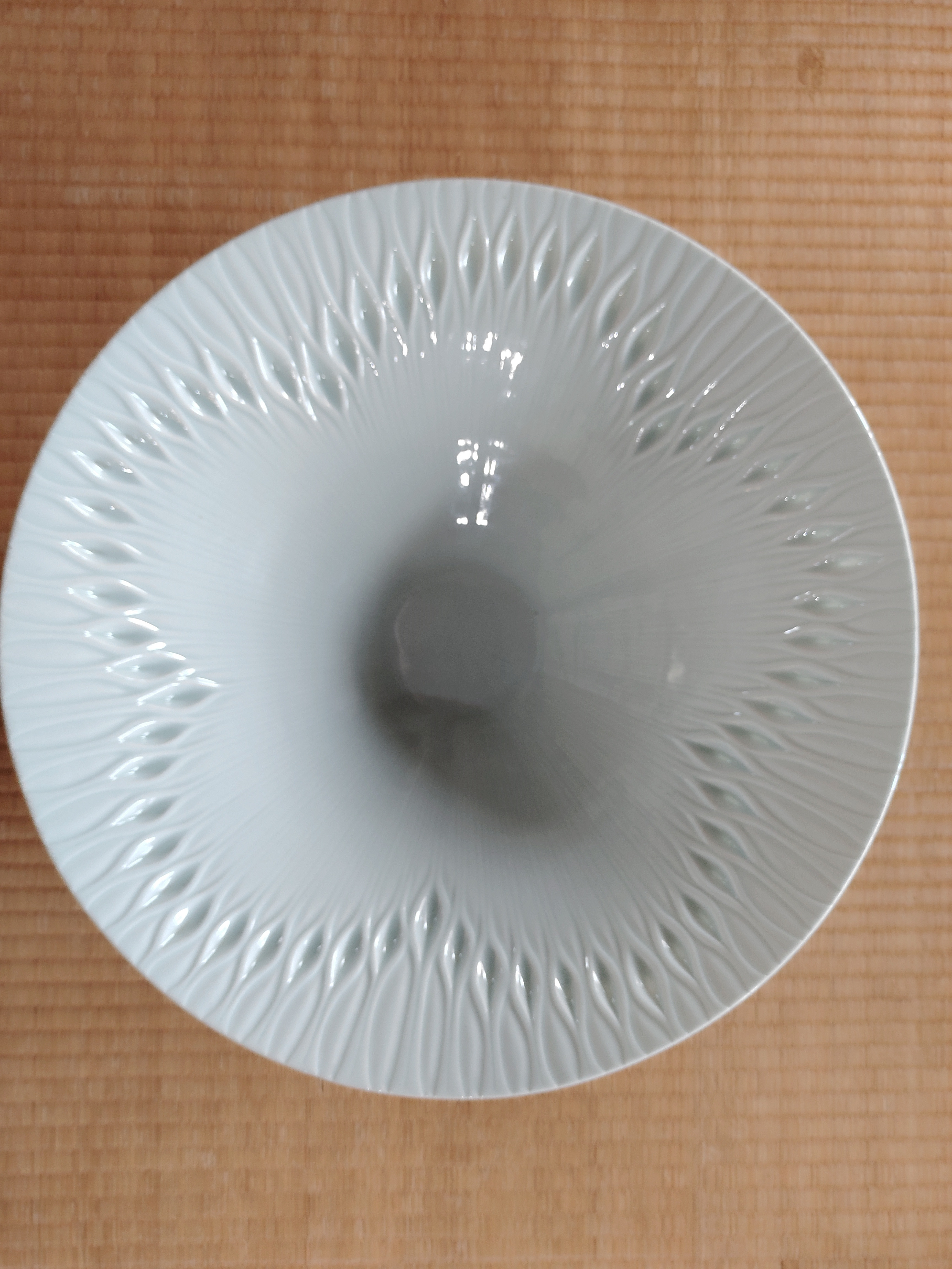 白磁透かし大鉢