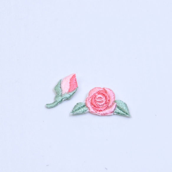 薔薇つぼみ刺しゅうの小さいワッペン（ピンク）アイロン接着6枚セット 3枚目の画像