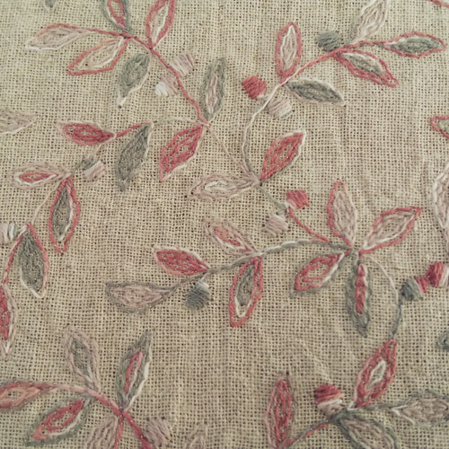 コットンリネン 花柄刺繍生地《ピンク》生地幅半分54×30cm 生地 senne