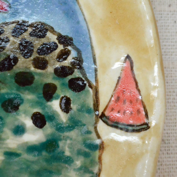 夏休みの絵皿　猫とかき氷　花火　陶器の絵付 カラフルなお皿　ネコねこ お皿たてつき 7枚目の画像