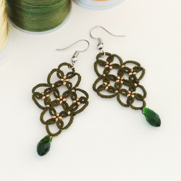 OYA tatting lace earrings [ARABESQUE] Deep Forest 第2張的照片