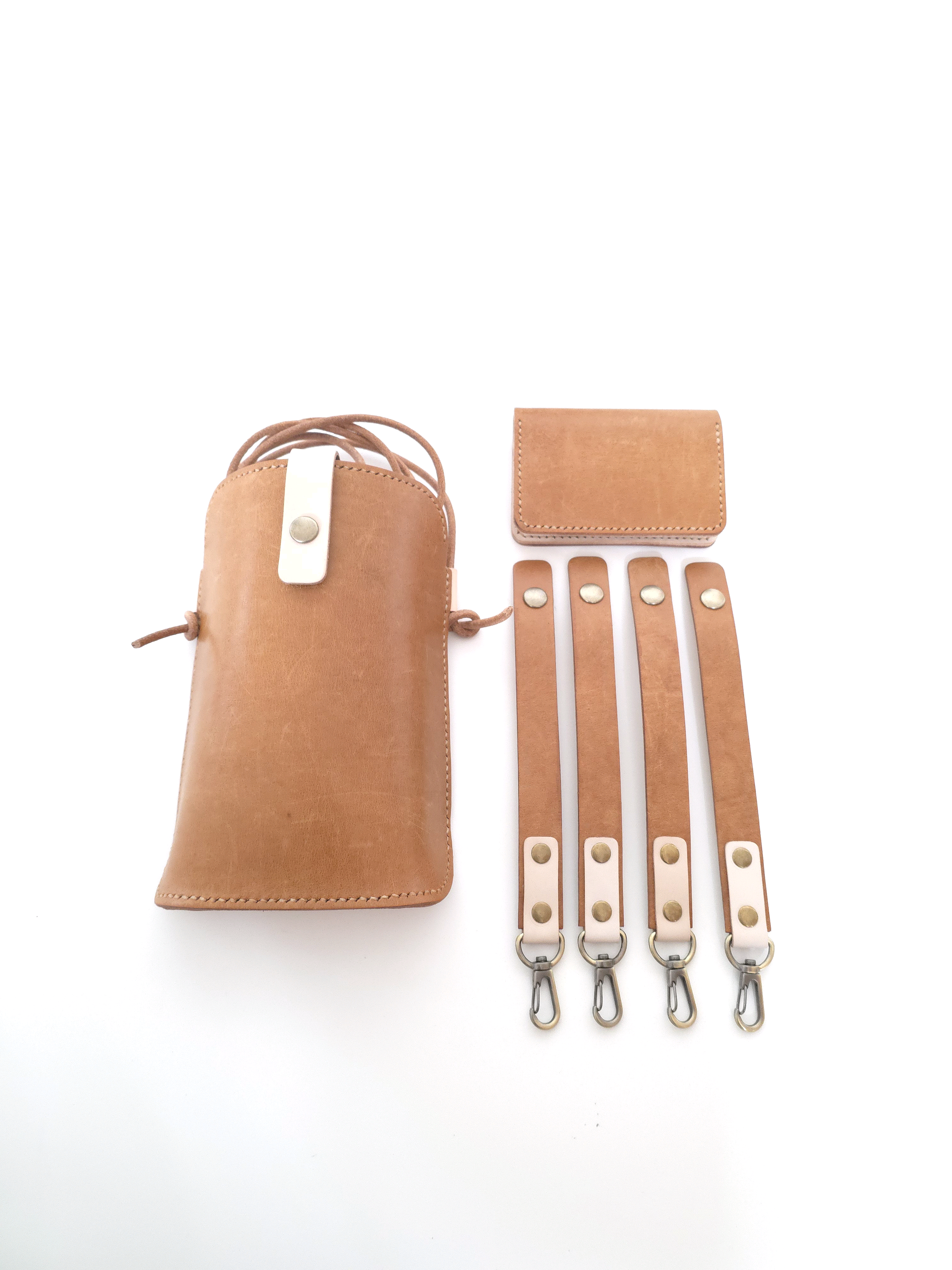 ランドセルリメイク Bセット　スマホポーチ、選べる二種類のカードケース、キーホルダー×4個