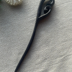 羽モチーフのかんざし　黒檀　アフリカンエボニー　彫刻　手彫り 2枚目の画像
