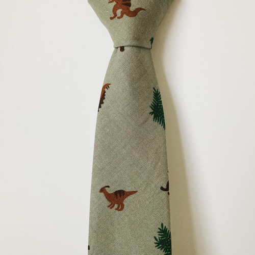 NHKドラマ衣装に採用されました！【ネクタイ】恐竜 ネクタイ・蝶