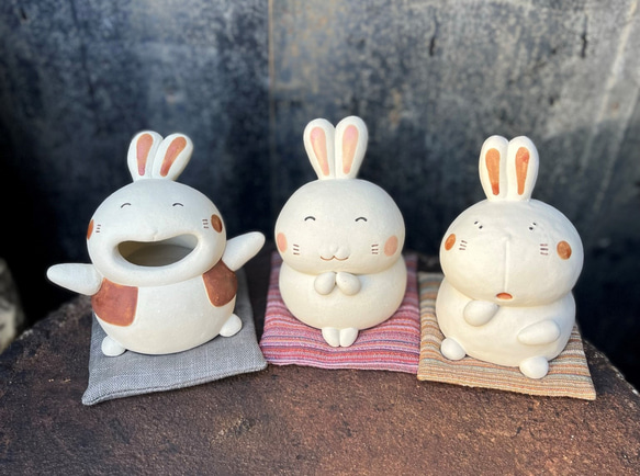 Yai no Rabbit（帶小墊子）O-214 Ceramic /Rabbit/Inko 第11張的照片