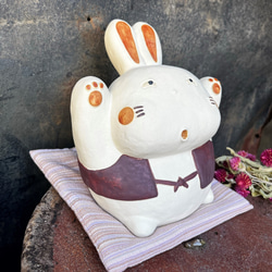 萬歲兔（小）帶坐墊（中）O-211陶瓷/Rabbit/rabbit 第3張的照片
