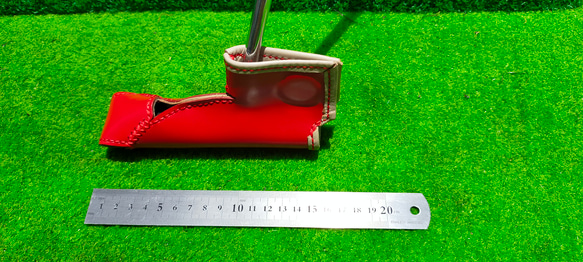 #ゴルフ　ピン型パターヘットカバー（レザークラフト）マグネット開閉式 1枚目の画像