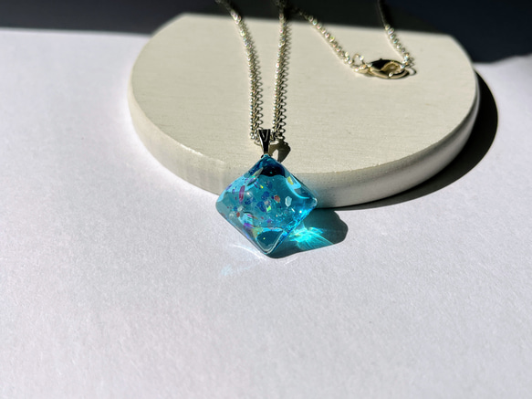 〜ニッキー様〜天然石　レジンネックレス　【トルネード】 金属アレルギー対応 レインボームーンストーンの14kgf