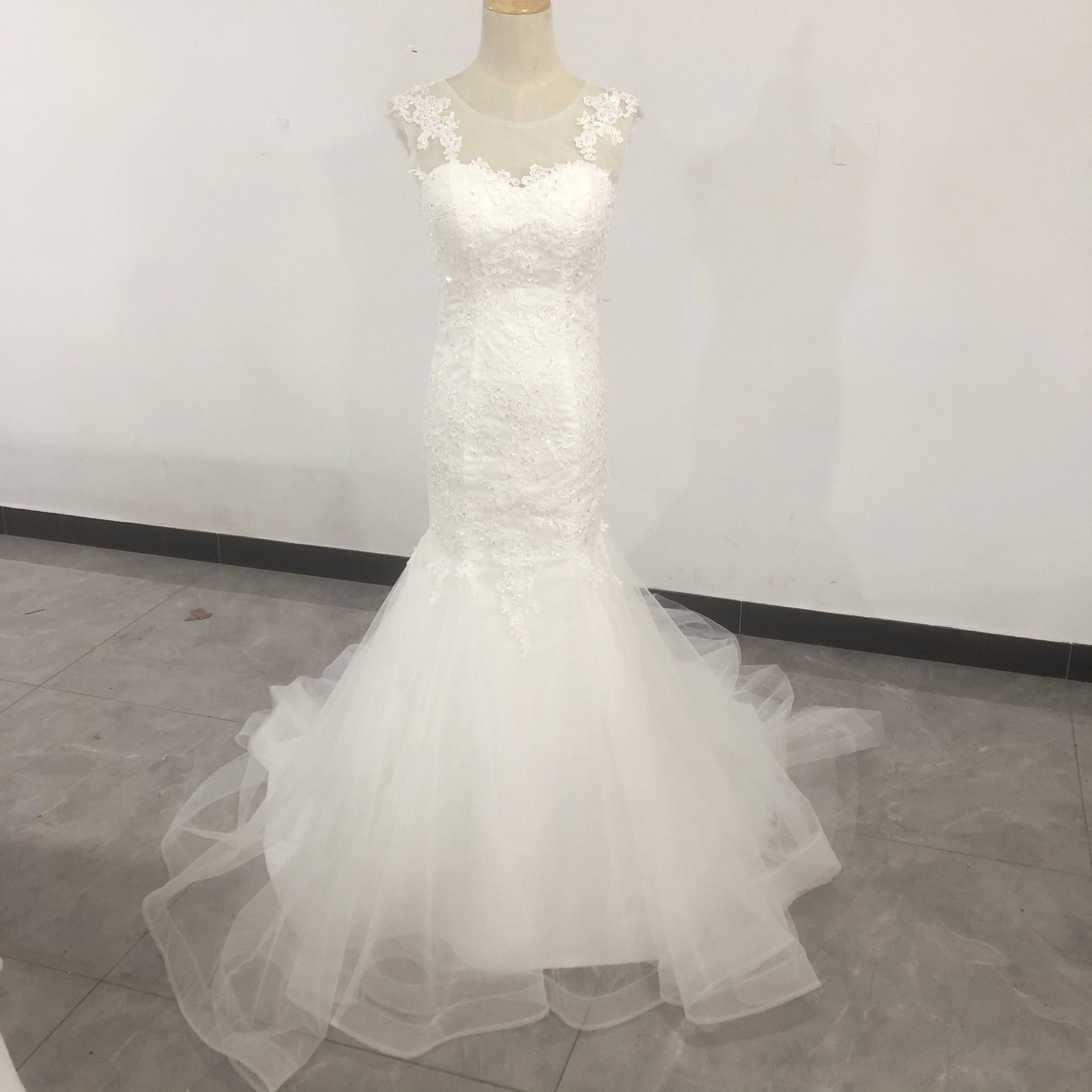 Mac Duggal*エレガントなシルエット*花柄*優雅*華やか*ドレス カラードレス 優雅なシルエット 取り外しオフショルダー ハート