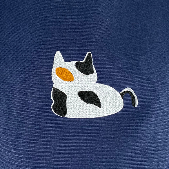 お餅猫の刺繍 レギュラーキャンバスコットントートバッグ/エコバッグ【送料無料】 4枚目の画像