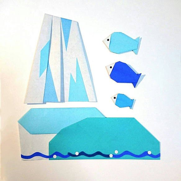 【折り紙】北極 の シロクマ (魚付き) 3枚目の画像