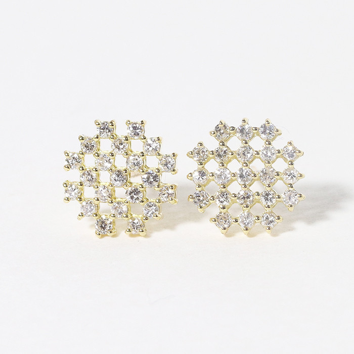 k18　シンメトリー　デザインピアス　0.28ct　天然ダイヤモンド　イエローゴールド　ホワイトゴールド　ピンクゴールド