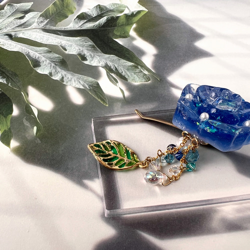 キラ　レジン　ヘアゴム　ポニーフック　ブローチ ◎1106 レジンヘアゴム ポニーフック ブローチ マグネット - メルカリ