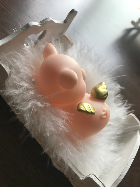 天使の豚さん　ベビーベッド 6枚目の画像