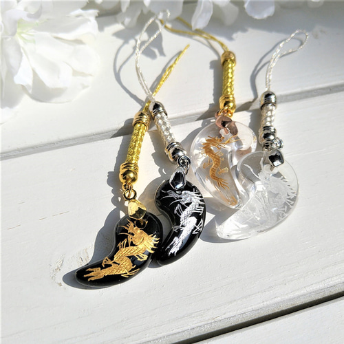 龍 手彫り彫刻 勾玉 オニキス お守り 災厄から守る 『カラー選択