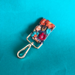 インド刺繍リボンのキーホルダー 1枚目の画像