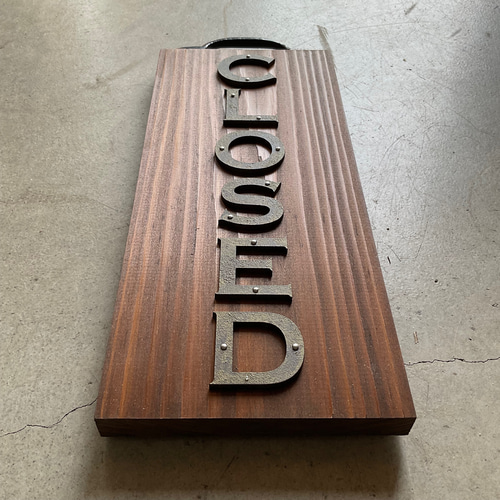 OPEN CLOSEDサイン 文字真鍮風エイジング アンティーク 縦横レイアウト