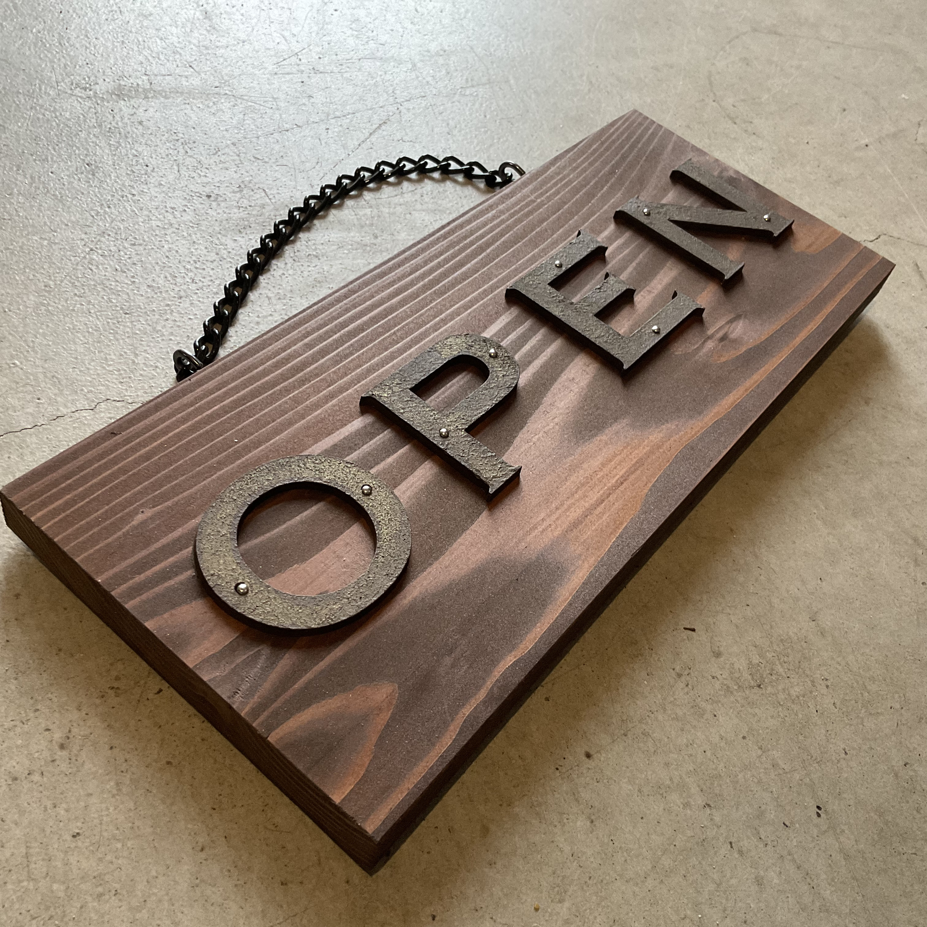 OPEN CLOSEDサイン　文字真鍮風エイジング　アンティーク　縦横レイアウトあり