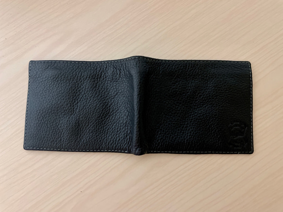 【新生活応援SALE】本革レザー 二つ折り財布 一点もの ブラック 収納力抜群 送料ラッピング無料 3枚目の画像