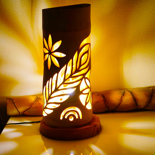 竹灯り・竹あかり・竹灯籠・竹灯篭・竹ランプ 両面彫り～～ 癒しの灯り