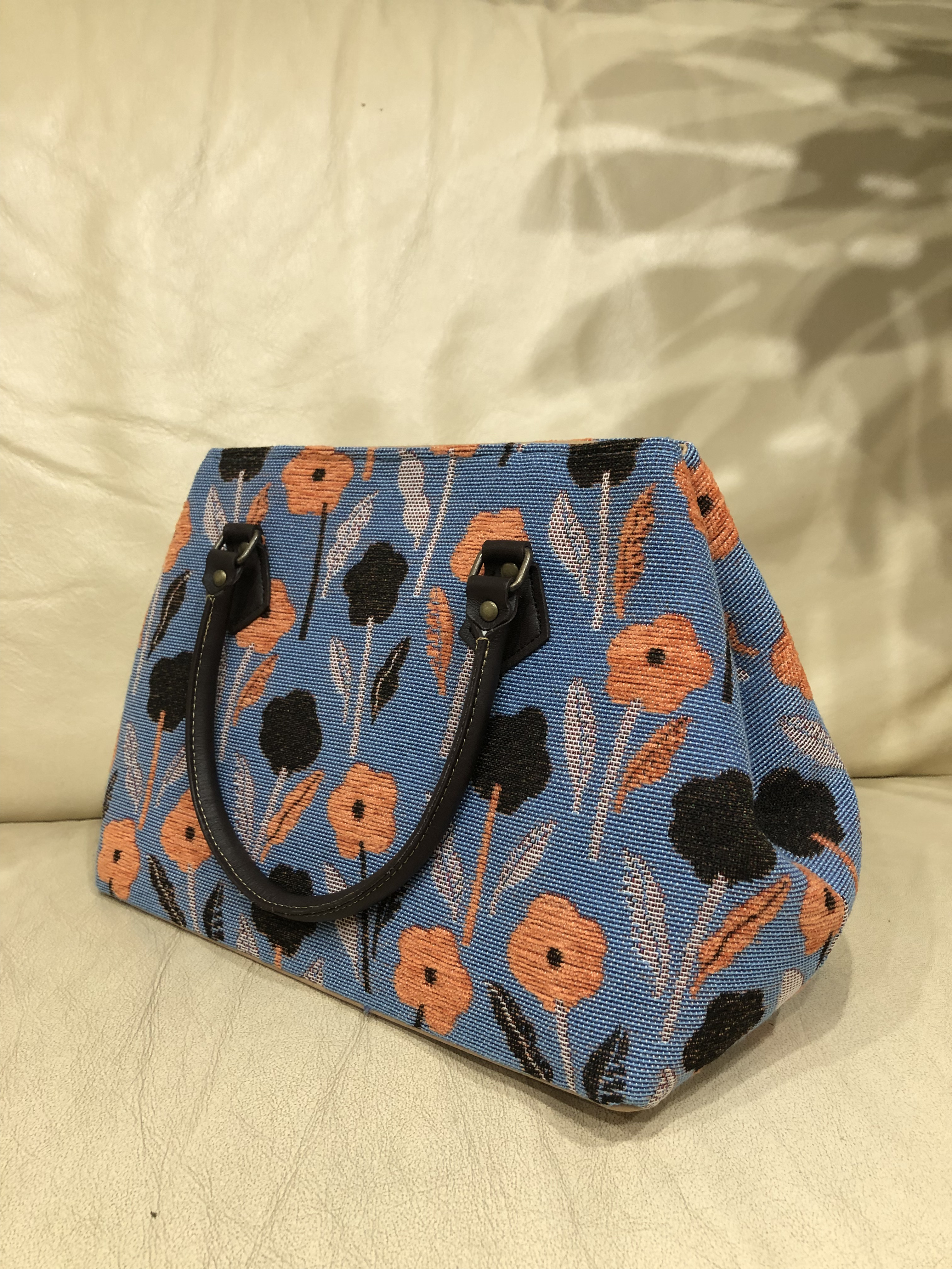 ゴブラン織　ハンドバッグ 16,500円