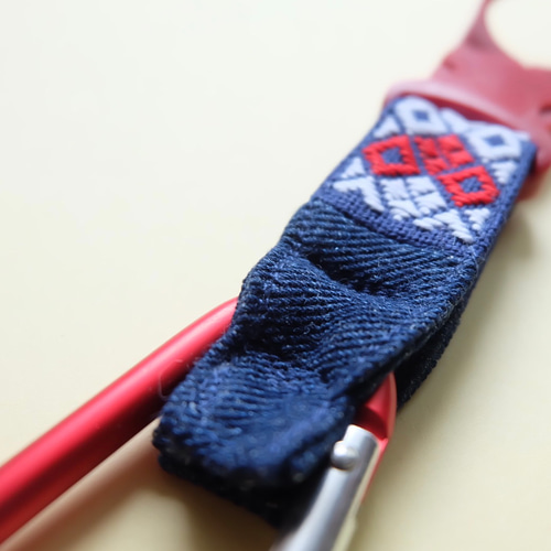こぎん刺し苺色のペットボトルホルダー☺︎藍豆こ【刺繍