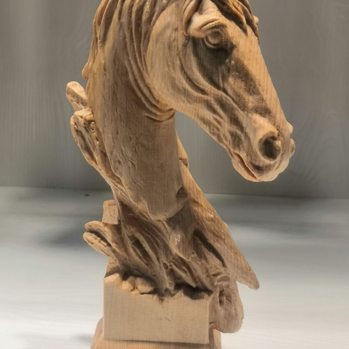 躍動感あふれる馬の置物　削り出し　木製　台湾製　重量感あり5.2ｋｇ　3頭　彫刻 Amazon.co.jp: 動物雕刻 馬 オブジェ タイプ リアル フィギュア