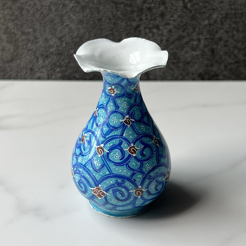 希少品 薩摩焼 壺 沈香壺 花瓶 金彩 芸術品 壺 花瓶 蓋付き高さ